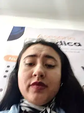 _Sarah-Office1のウェブカメラショー