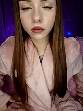 Show modela BitterPeach na web-kameri