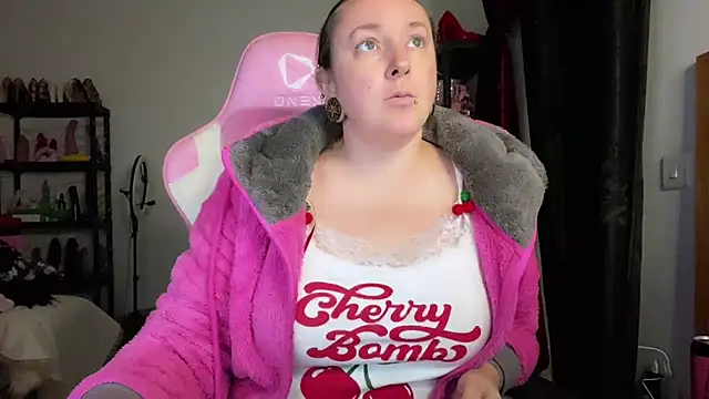 kisicaxx's Webcam Show