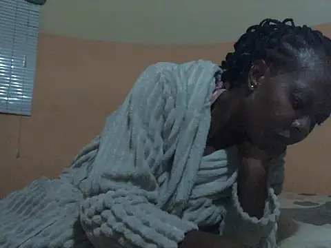 Pretty_miss_devilxxx35's Live XXX Chat