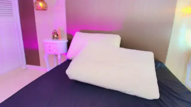 AprillRoss' Live XXX Chat