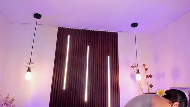 ArianaBaker's Live XXX Chat