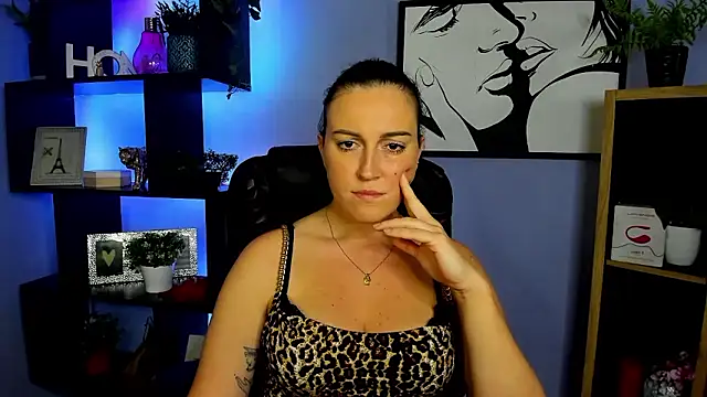 FUN_AMI's Live XXX Chat