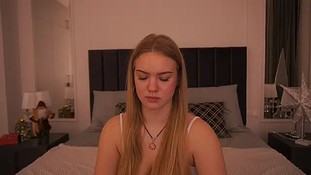 CelesteNoirのウェブカメラショー