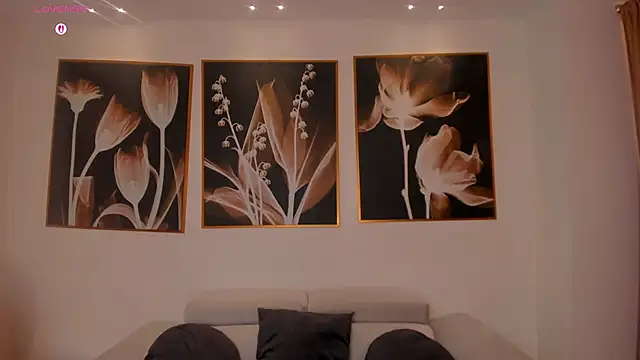 VeronicaBlue's Live XXX Chat