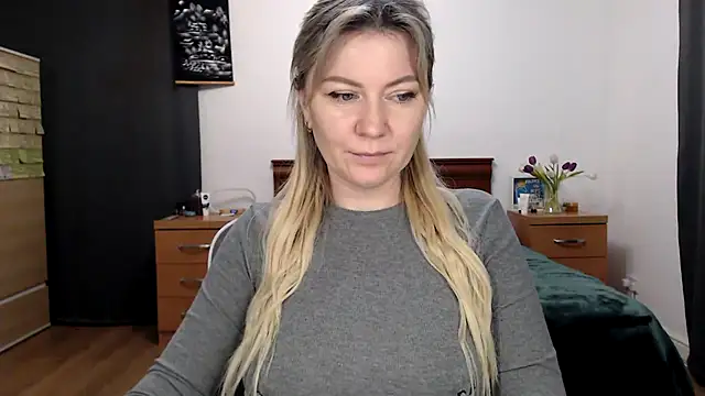 ParadiseAlinaのウェブカメラショー