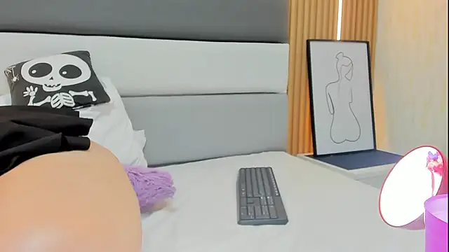 LEYNABRAUN's Live XXX Chat