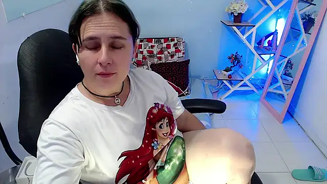 victoria_jones' Webcam Show