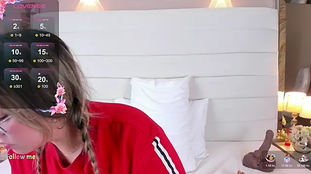 Charlotte93_のウェブカメラショー