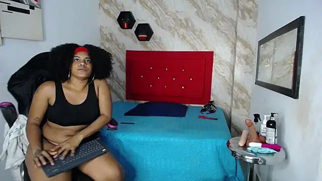 issa__love's Live XXX Chat