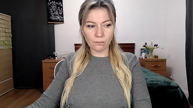 ParadiseAlinaのウェブカメラショー