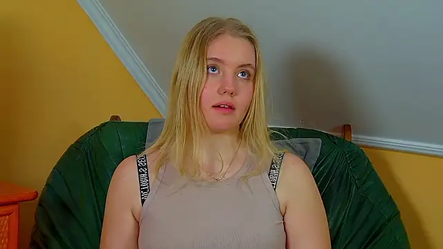 EmilyEvanse's Live XXX Chat