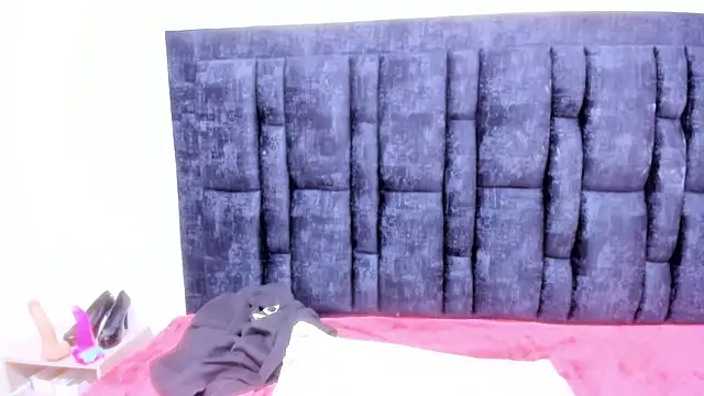 Aurora_Doll_のウェブカメラショー