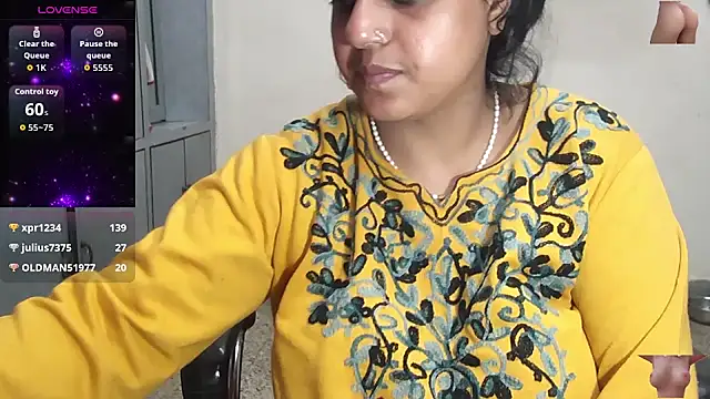 Sexy_komolika's Webcam Show