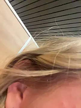 Sweet___Emily's Live XXX Chat