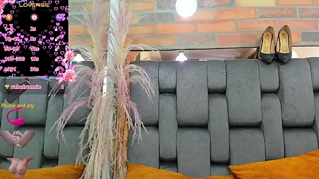 JESSYCORTES' Live XXX Chat