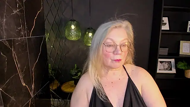 NataliMellow's Live XXX Chat