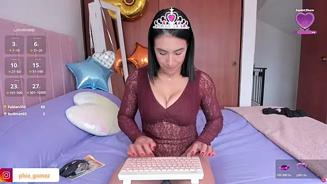 whitneyhot's Live XXX Chat