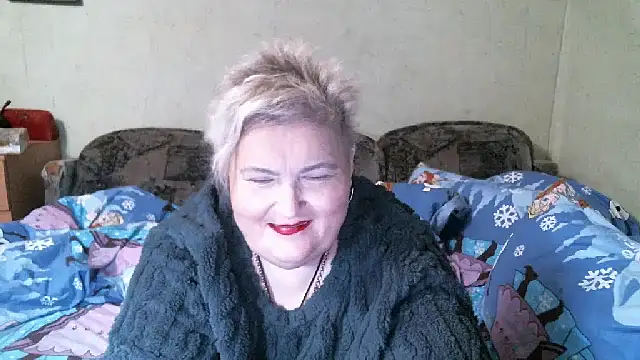 Show modela Lana555 na web-kameri