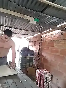 hoteder: διαδικτυακό σόου στην κάμερα