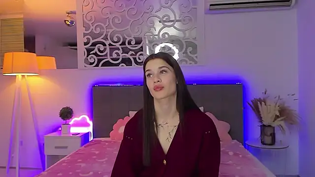 LuisaClover's Live XXX Chat