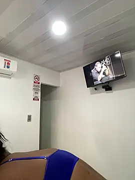 Chatroom XXX en direct de NataliaMillers