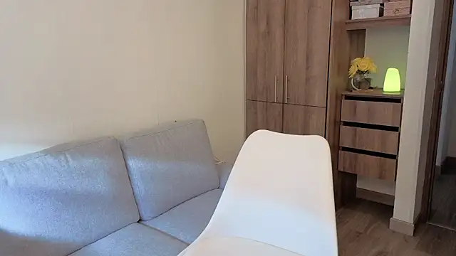 Monica-Bello's Webcam Show