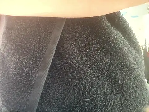 ShysluutGia's Webcam Show