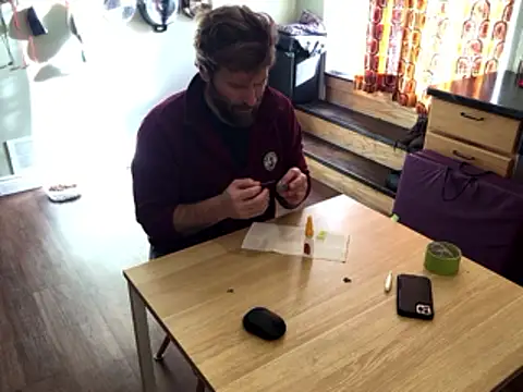 RockHammercock: διαδικτυακό σόου στην κάμερα