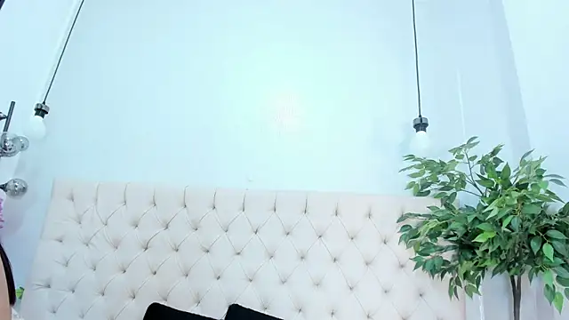 Holly_Sly's Live XXX Chat