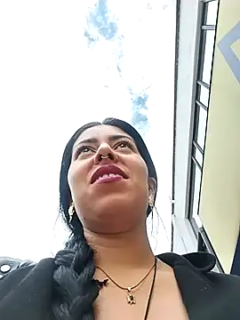 Luianna's Live XXX Chat