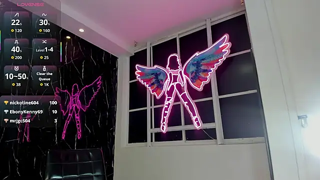 Nini_Beyker's Live XXX Chat