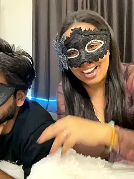 vickyandtania's Live XXX Chat