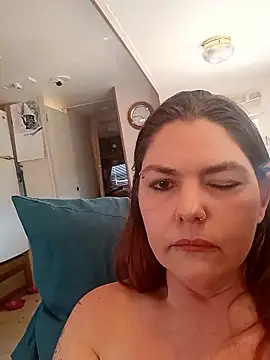 Peekaboo1023's Live XXX Chat