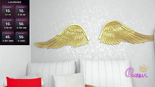 EmmaFerrary's Live XXX Chat