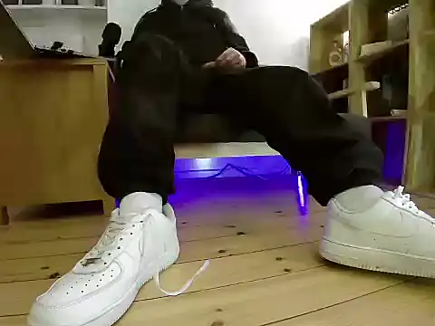 jonas_camboyのウェブカメラショー