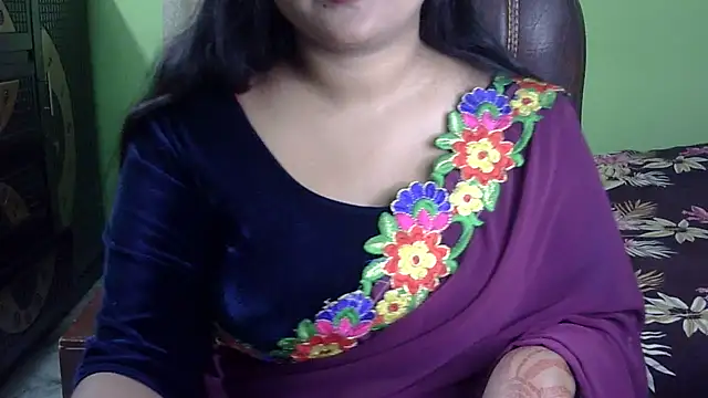 BengaliQueenStar's Live XXX Chat