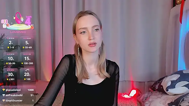 EllaBloom's Live XXX Chat