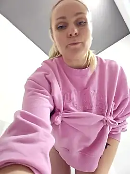 Bondgirl_013's Live XXX Chat