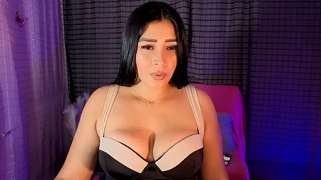 Kayleemoralesのウェブカメラショー