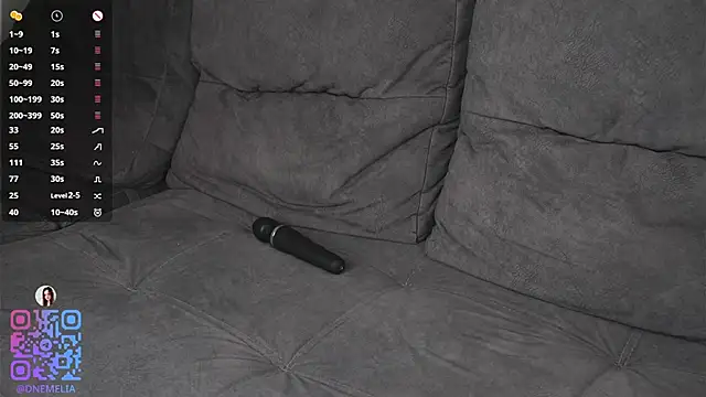 AmelieSeductress' Webcam Show