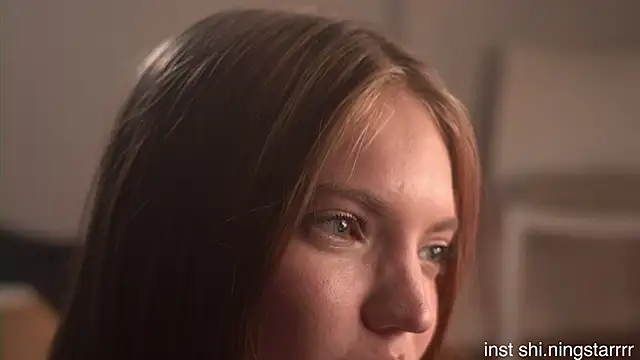 alittlestarrr's Live XXX Chat