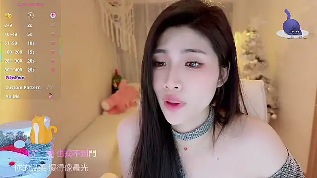 Vaidurya-Yolo's Live XXX Chat