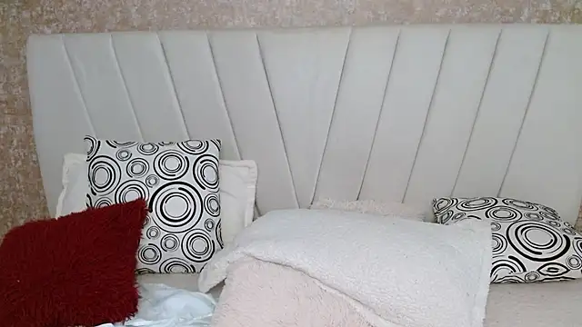 AliceSmity_'s Live XXX Chat