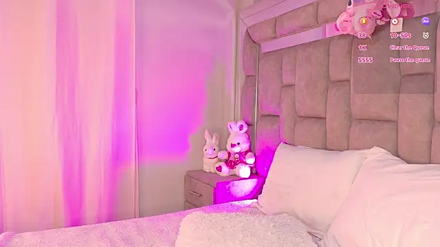 smiling__girl2 现场XXX聊天