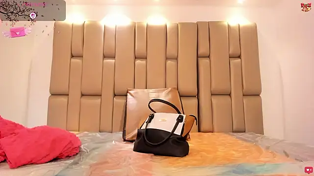 Sol_Vanegas' Webcam Show