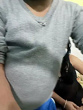 Doly_Bhabhi Show in webcam