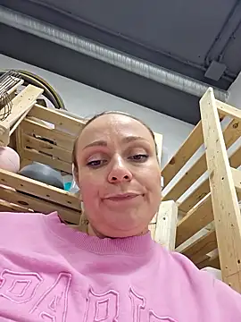 Bondgirl_013 Chat XXX in diretta