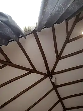 tata_sanz_'s Live XXX Chat