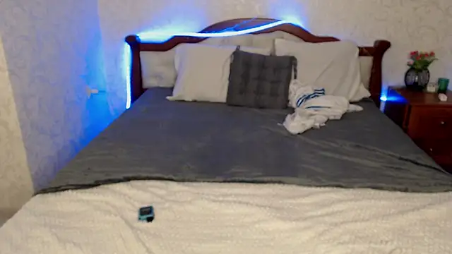 ShyyMariaa's Live XXX Chat